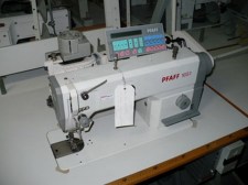 /PFAFF 1051 8 11 900 PULLER RACING MOT INT PANN
